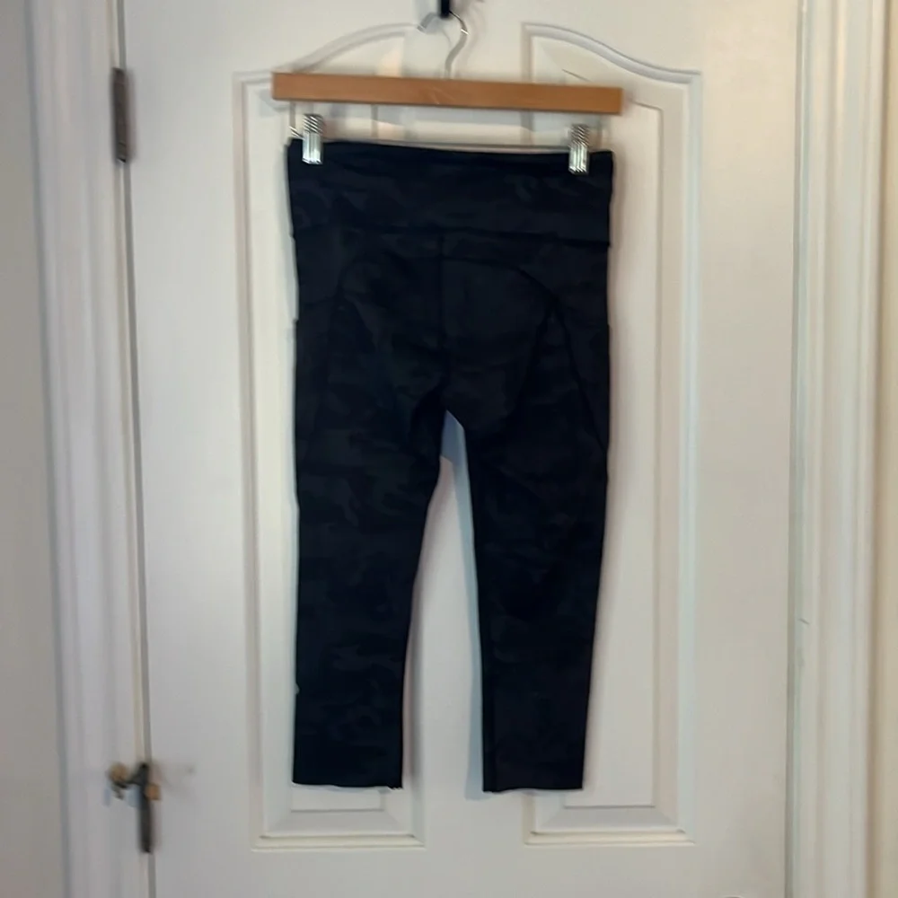 Lululemon | Fast and Free Crop II 19